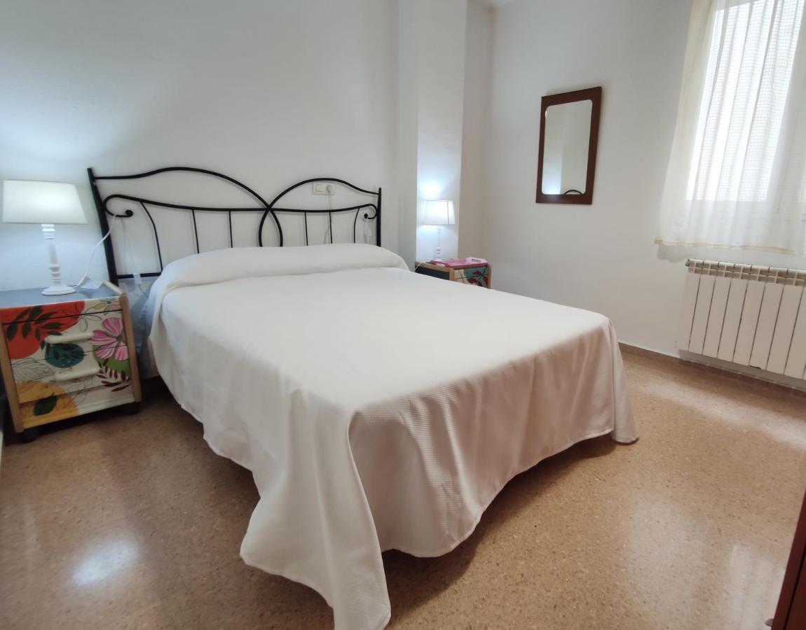 Apartamento Alameda Garden Yecla Exterior photo